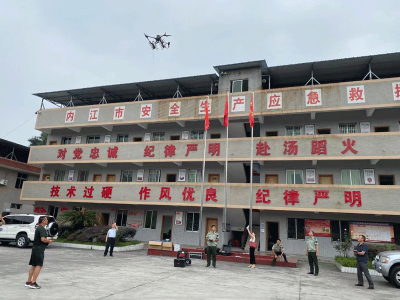 系留照明无人机